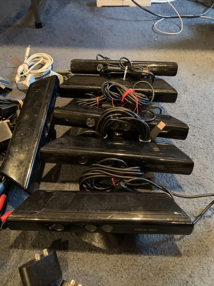 6 Xbox 360 Kinect Sensor Bars, 25 AV Cables Untested