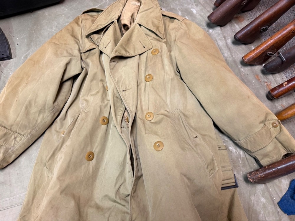 ORIGINAL WWII US ARMY OFFICER WINTER COAT JACKET W/ LINER-SIZE LARGE