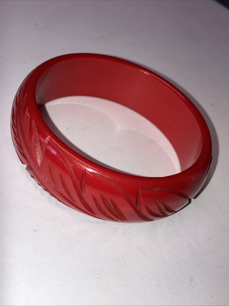 Vintage Cherry Red Carved Bakelite Bangle Bracelet