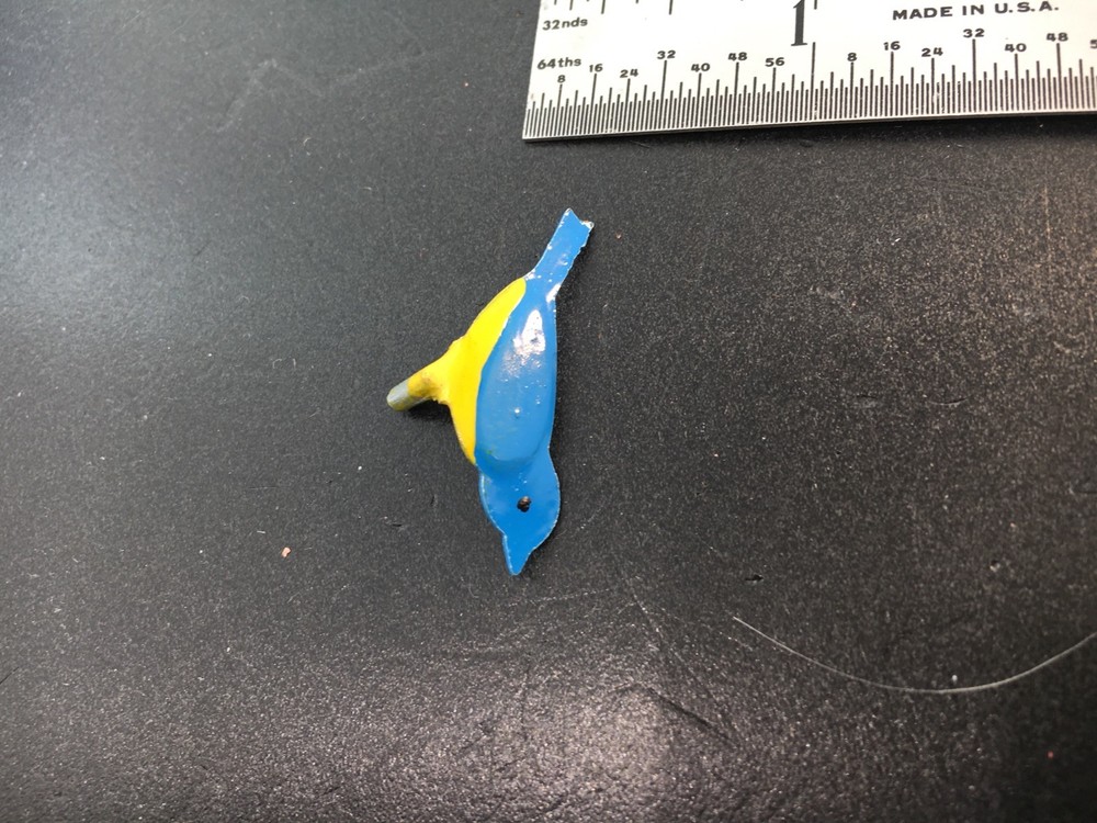 Lux Clock Blue Bird Right Facing