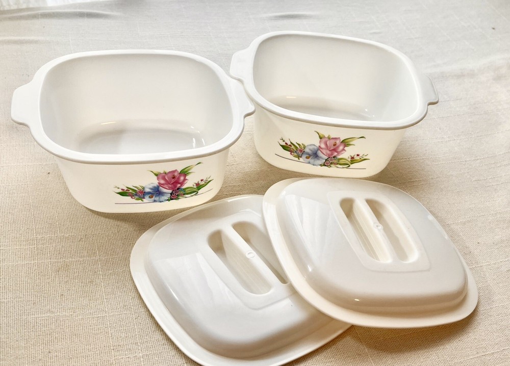 Square Serving Bowls With Lids- Lotus Pattern.
