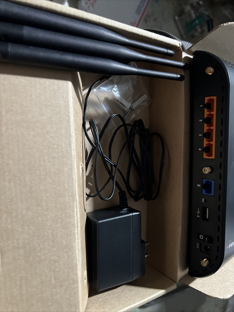 Cradlepoint MBR1400 WiFi Router