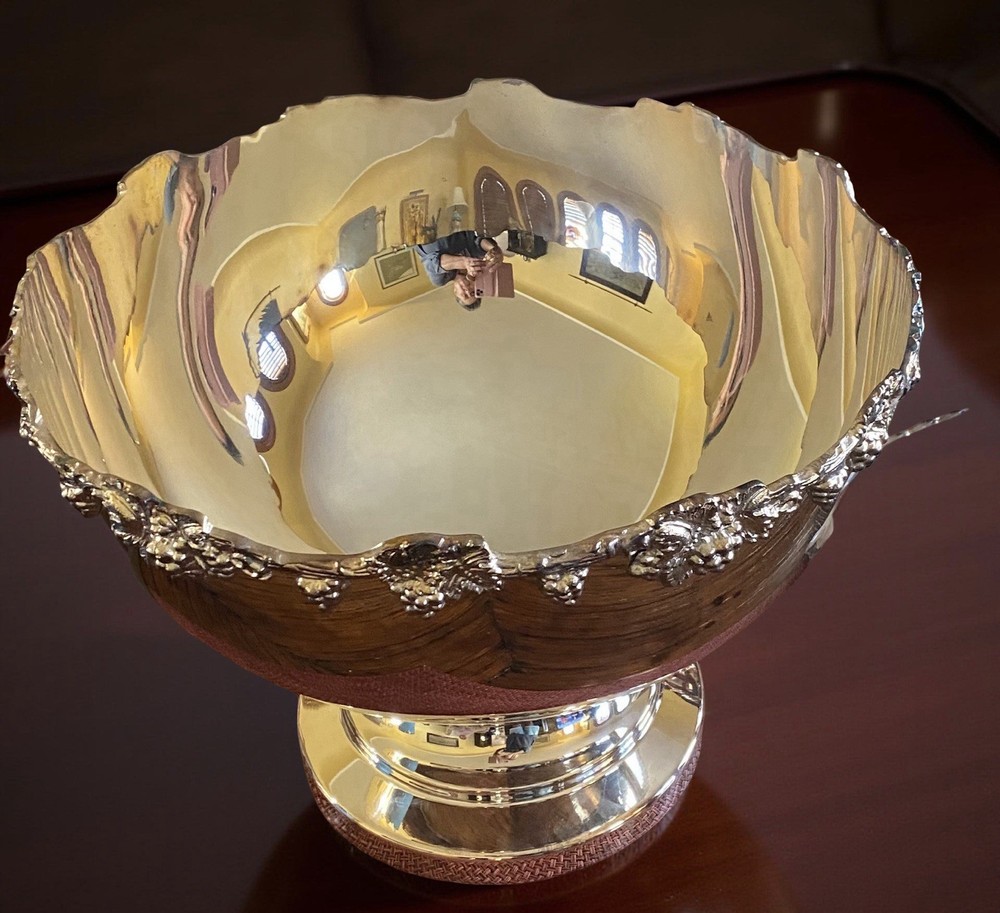 Silver-plated copper punch bowl with grape motif