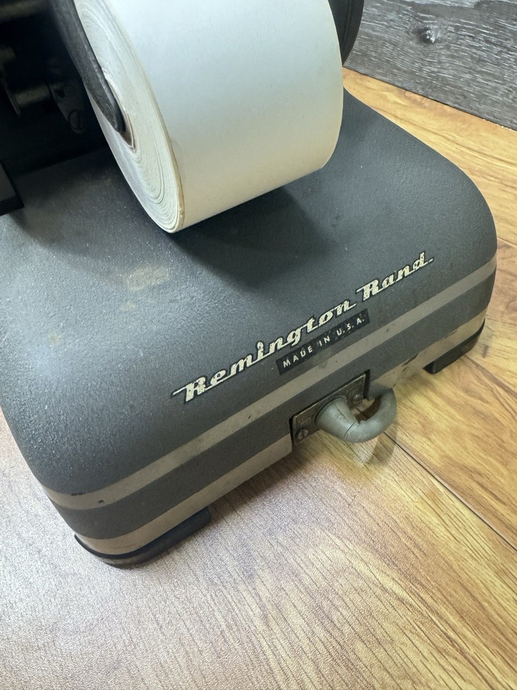 VTG Remington Rand Electric Adding Calculating Bookkeeping Adding Machine USA