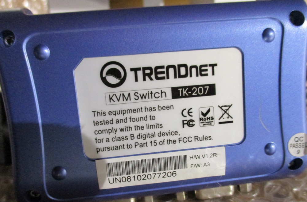 TRENDNET 2-Port USB KVM SWITCH KIT TK-207K