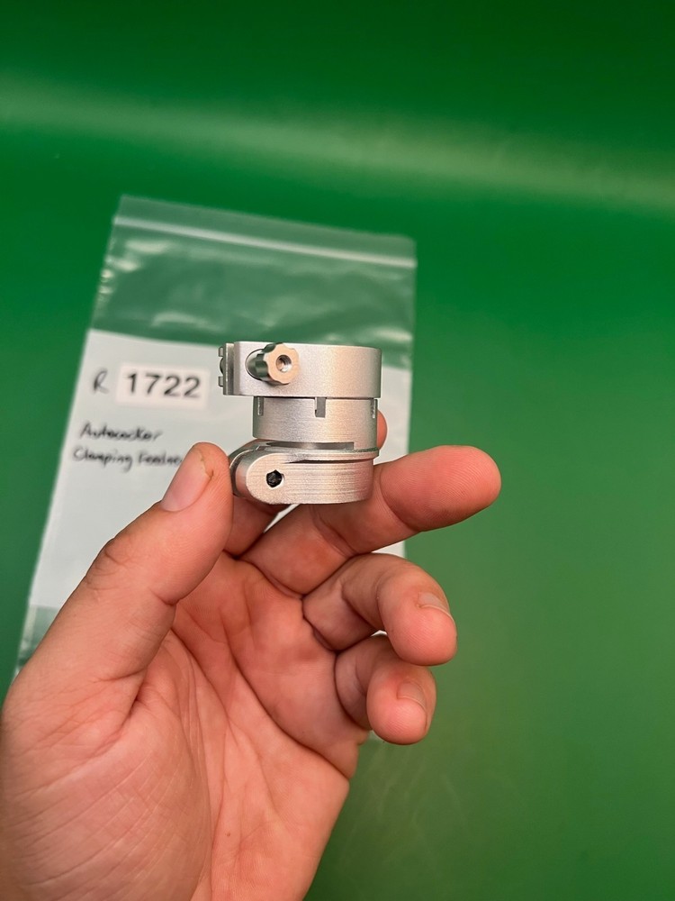 Autococker Clamping Feedneck