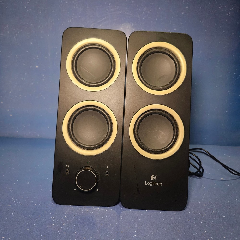 Logitech Z200 10W Multimedia Speakers does not include power cord