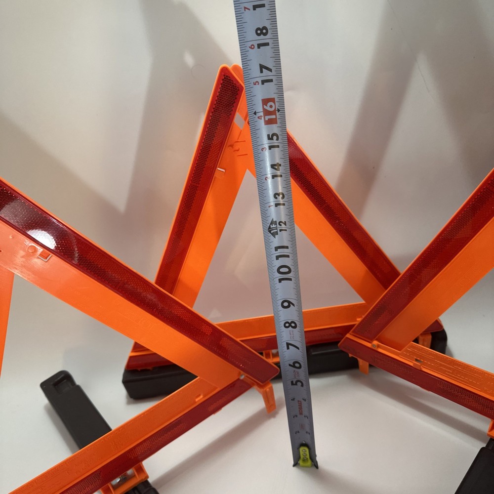 TRIANGLE FLARE KIT JAMES KING & CO WARNING MODEL 1005 Complete {46}