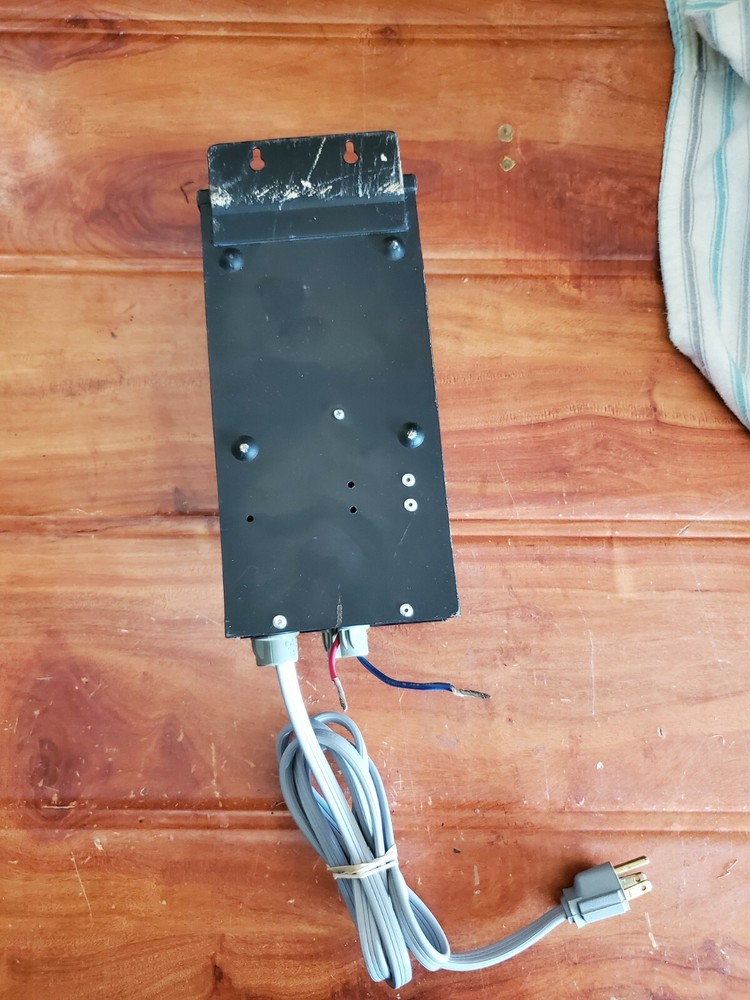 American Lighting TR-600-24 24 Volt Transformer