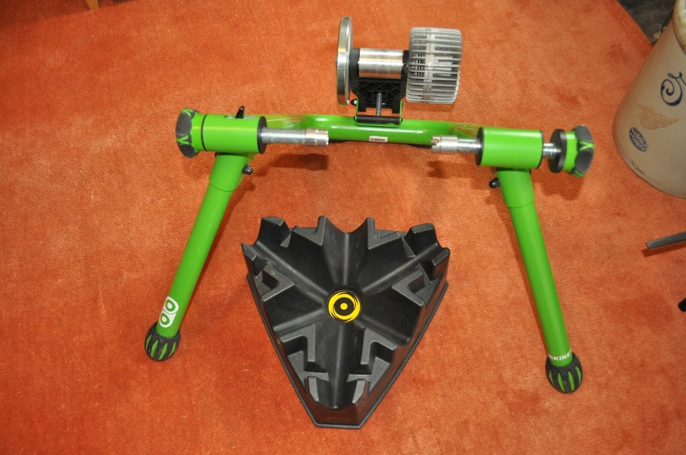 Kinetic T-699C Road Machine Indoor Fluid Bicycle Trainer + CYCLEOPS Riser