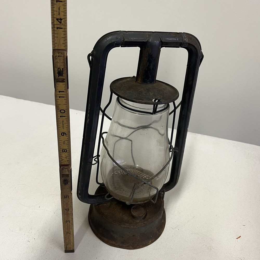 DIETZ HY-LO Lantern Matching Globe Vintage Rustic