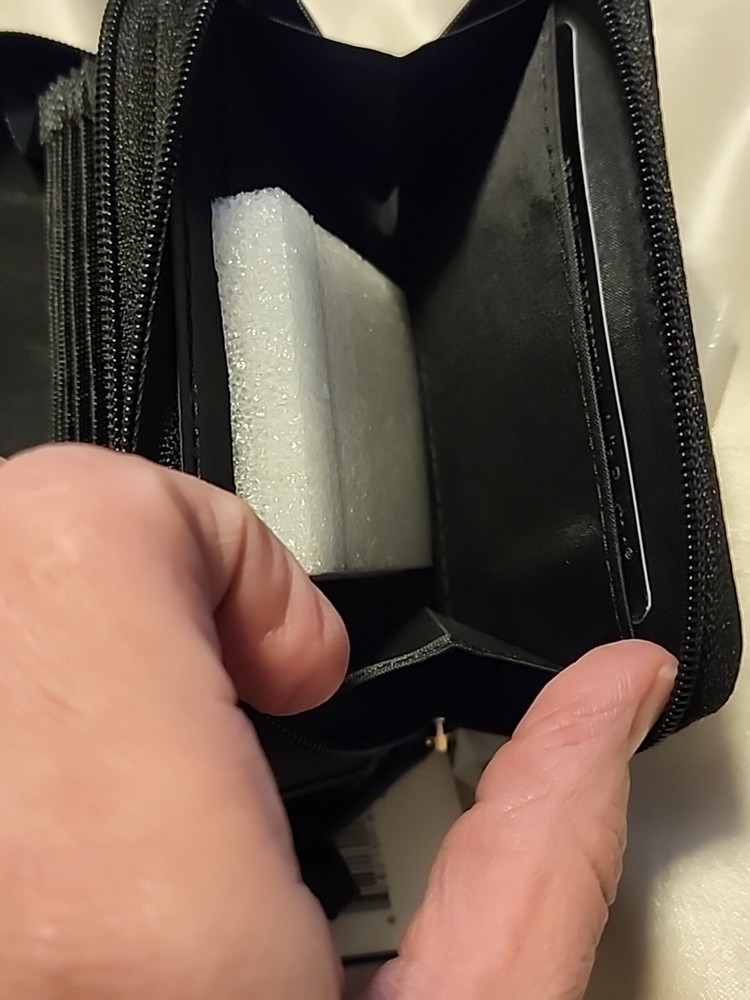 Julia Buxton RFID Wizard Wallet Black