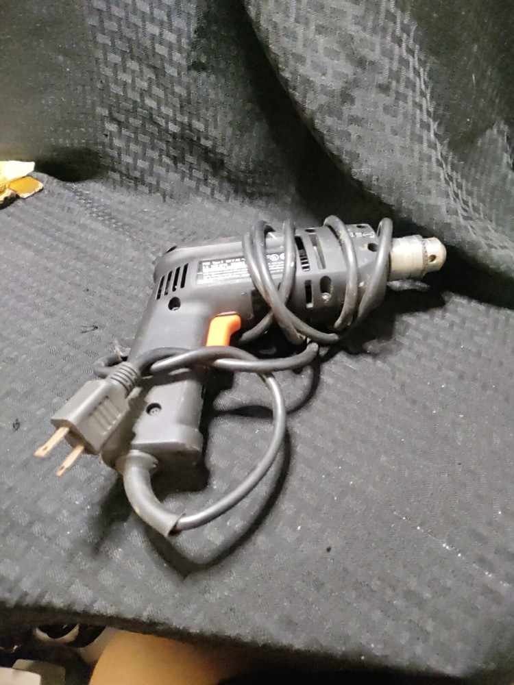 BLACK & DECKER 7152 TYPE 2 CORDED REVERSIBLE DRILL 3/8"
