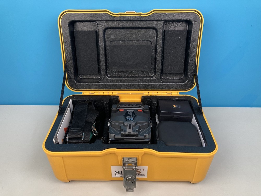 FiberFox 6S+ Core Alignment Splicer, Slightly Used, Total Arcs: 294