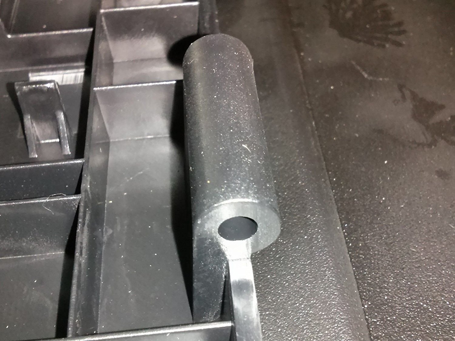 CUP HOLDER CENTER CONSOLE LID ARMREST MIDDLE STORAGE 99-02 SILVERADO SIERRA