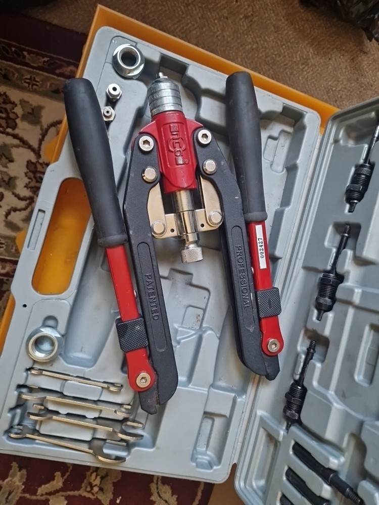 HEAVY DUTY RIVET & NUT RIVETING TOOL KIT INDUSTRIAL QUALITY