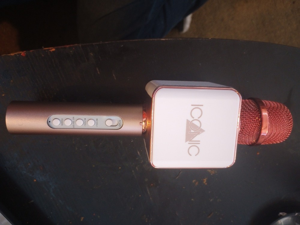 Iconic Karaoke Microphone &  Speaker Bluetooth Retractable Smartphone Holder  C5