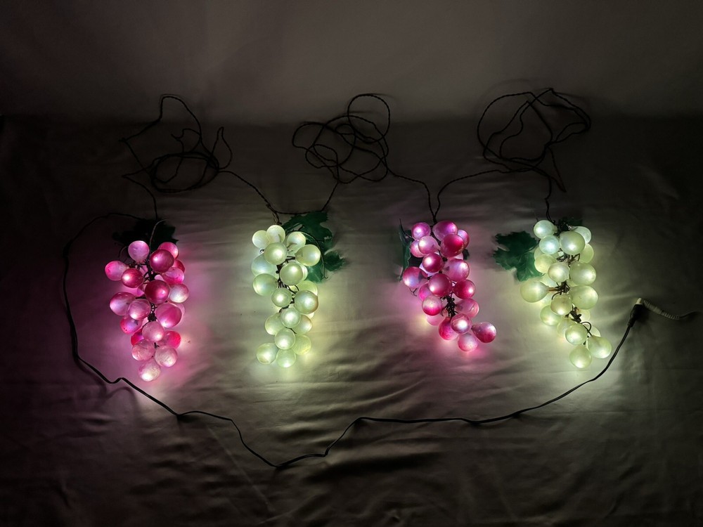 Vintage 4 Red & Green Grape Cluster Rubber Hanging 20ft String Light