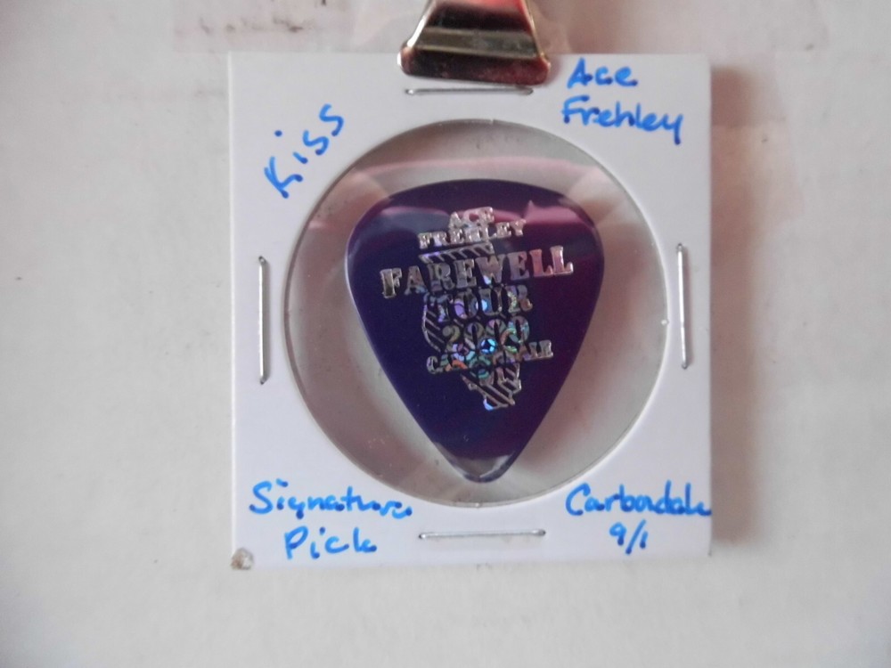 KISS "ACE FREHLEY" GUITAR PICK~CARBONDALE 9/1/00~READ DESCRIPTION (8/3)