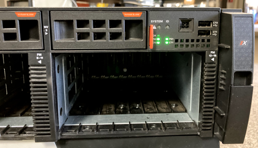 PURESTORAGE 2x FLASHARRAY X20-R2 CONTROLLER 2x Silver 4114 192GB RAM NO SSD