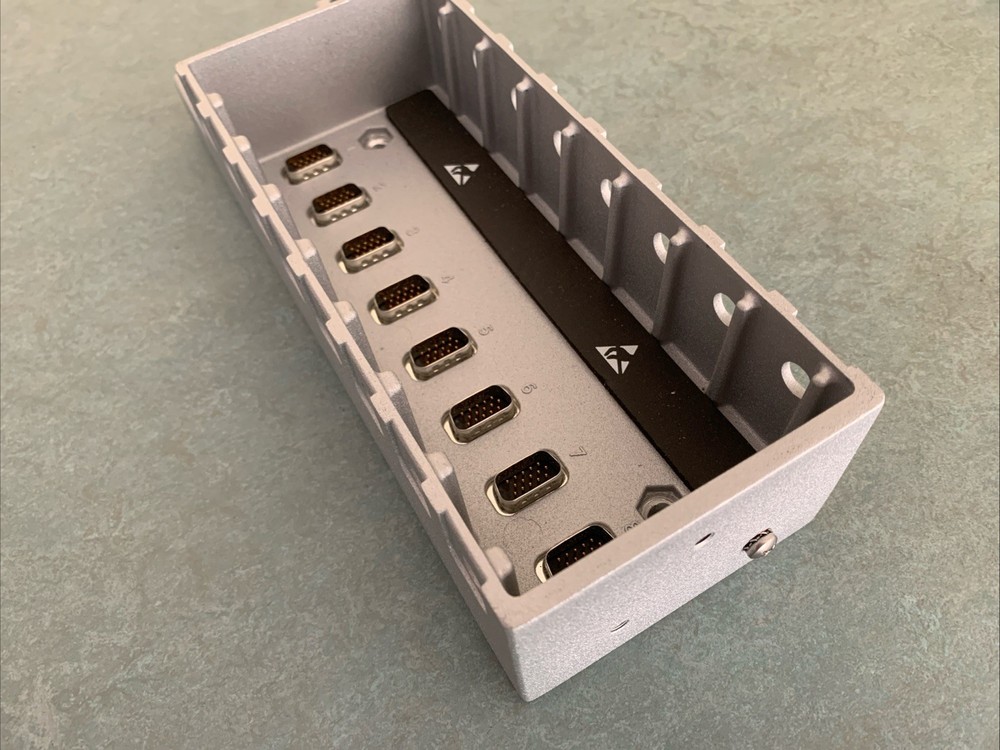 National Instruments compactDAQ cDAQ-9188 Ethernet 8-Chassis