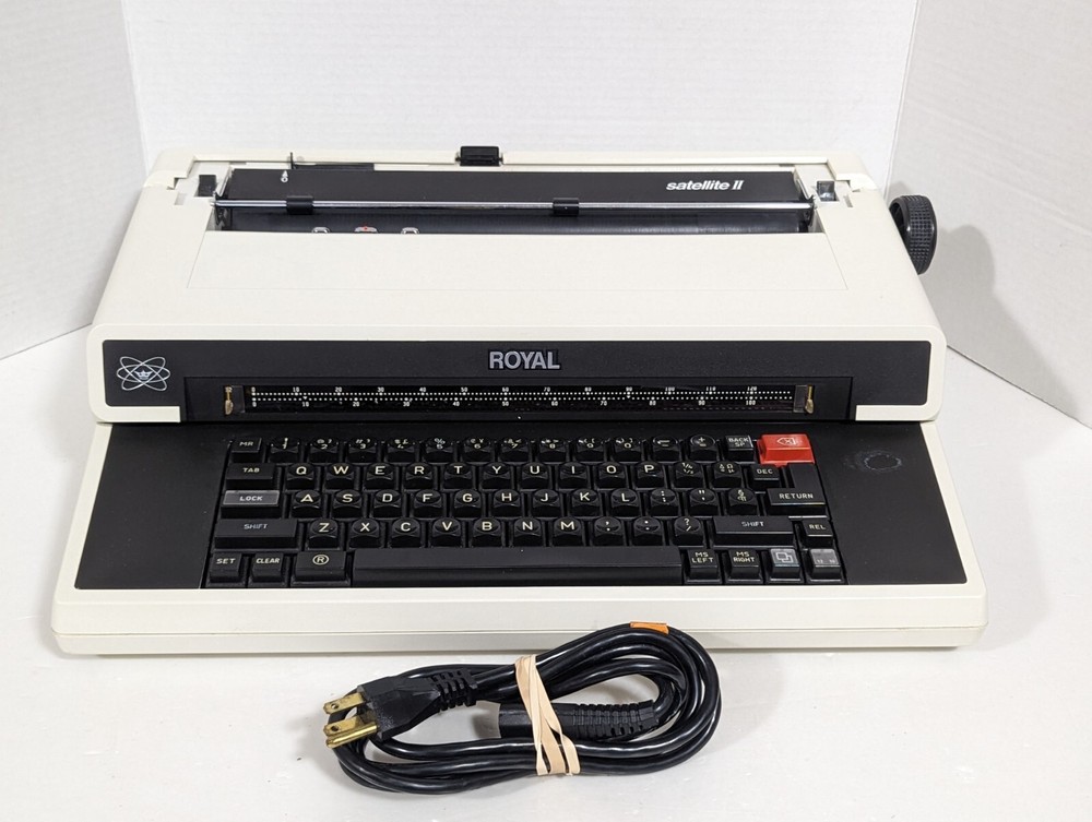 Vtg Royal Satellite II Electronic Typewriter