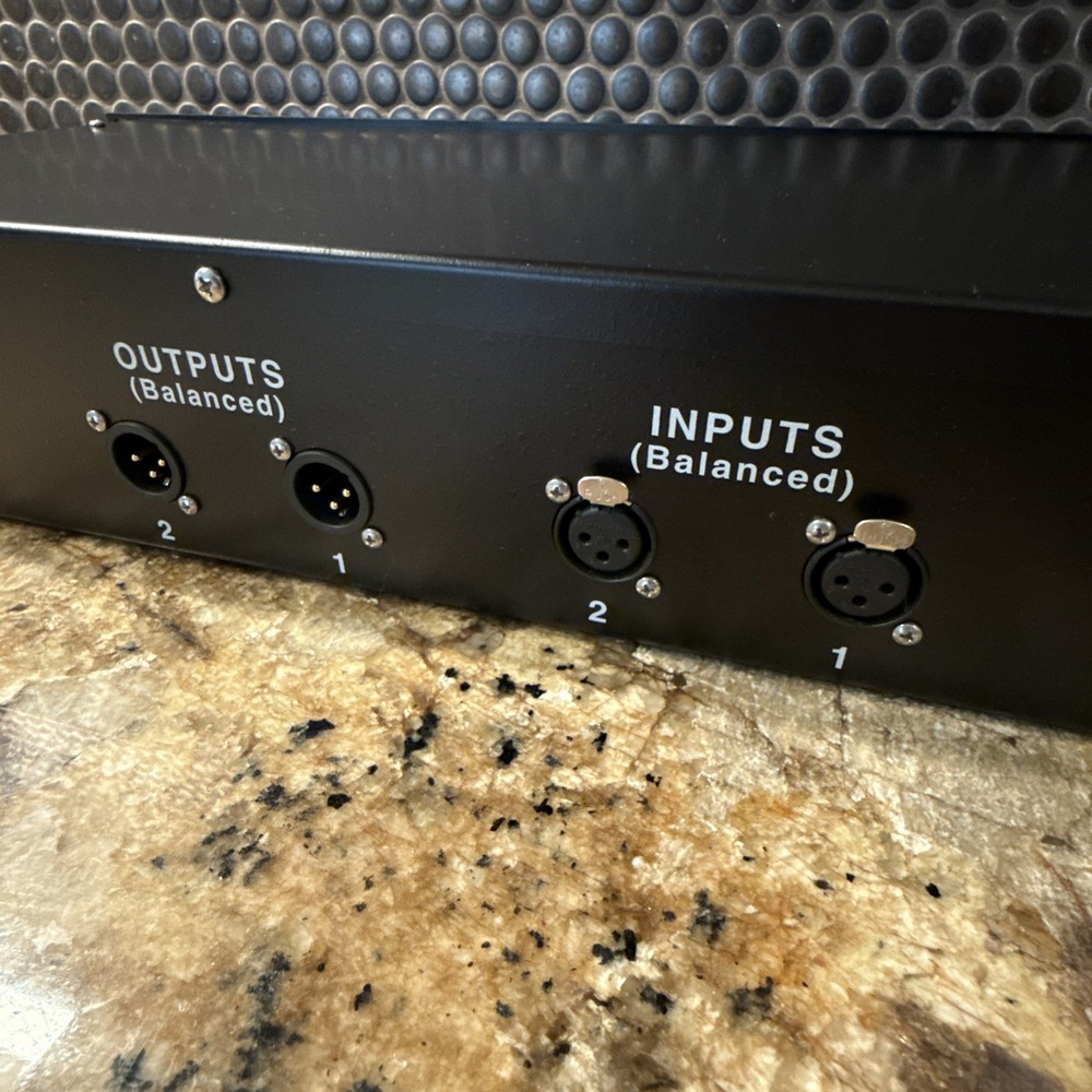 VINTECH AUDIO DUAL72 Mic Pre-Amp Processor Black. Class A, All Discrete.