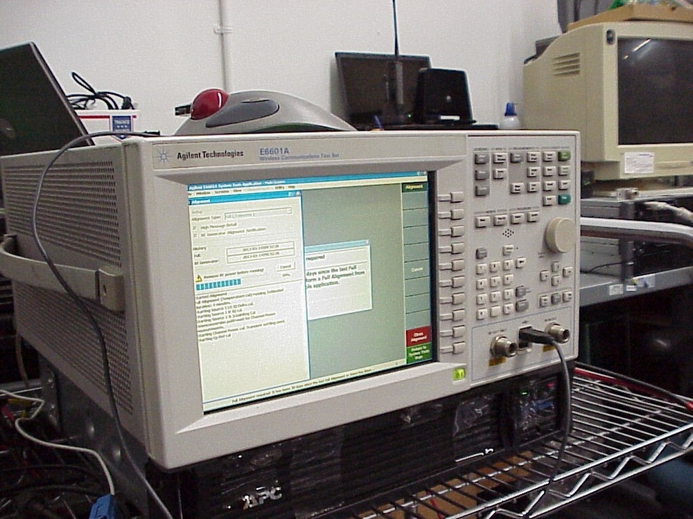 Agilent Keysight E6601A Wireless Communications Test Set OPTS-GSM/CDMA2000