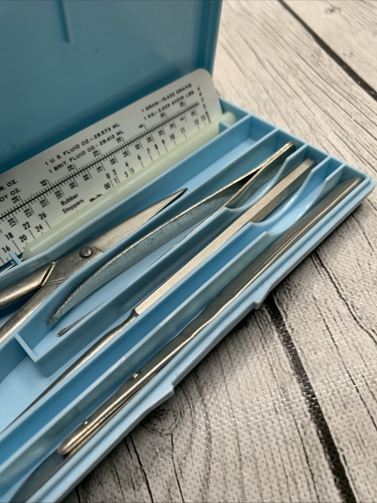 Hamilton-Bell Co. Dissection Lab Kit - circa 1990's