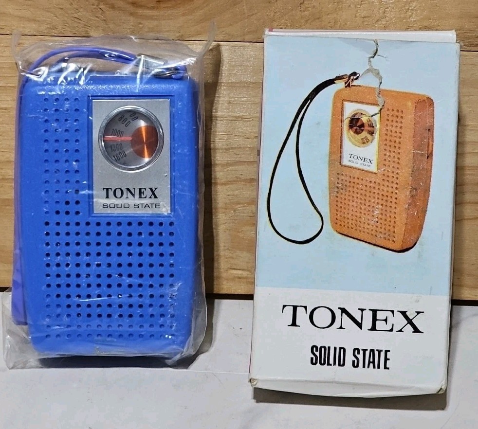 Vintage Blue Tonex AM Transistor Radio Solid State Powers On w/ Strap, Box