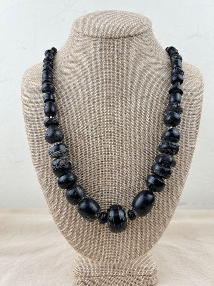 Ancient Bactrian Black Banded Agate and Jet Beads