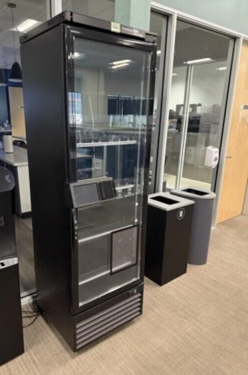 SMART vending machine Byte Technology SS-P380WA Upright Display Cooler