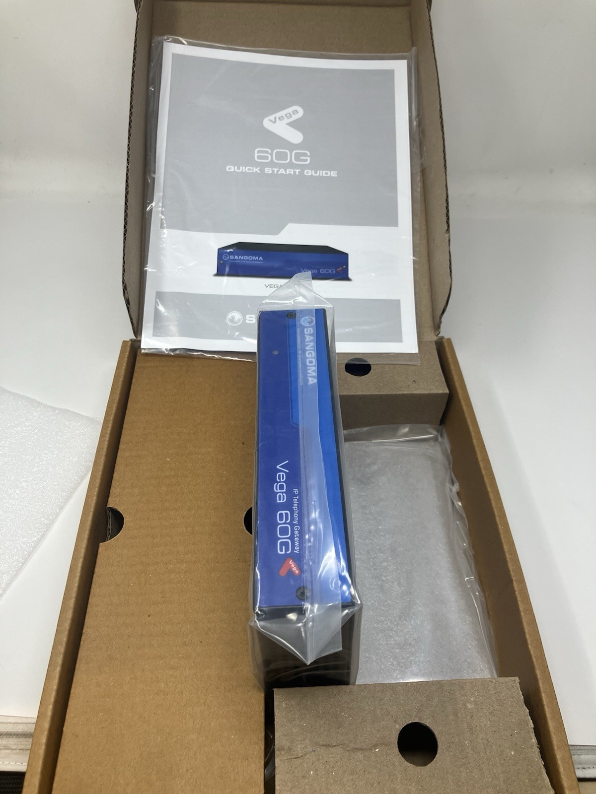 New Sangoma Vega 60G (4-Port FXO/4-Port FX) Analog IP Telephony Gateway