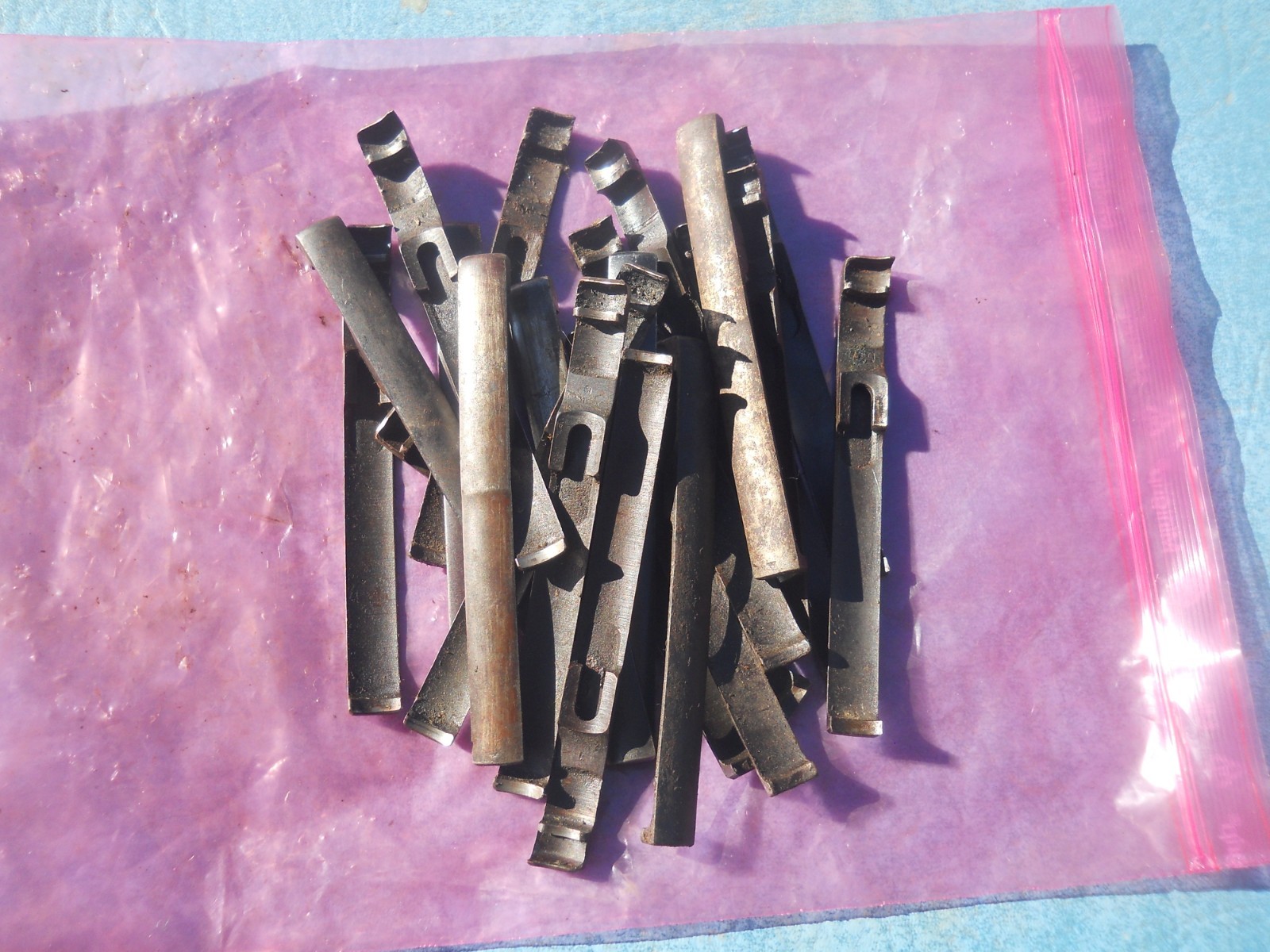 WW2 german K98 8mm standard large ring mauser rifle  bolt cartridge extractor