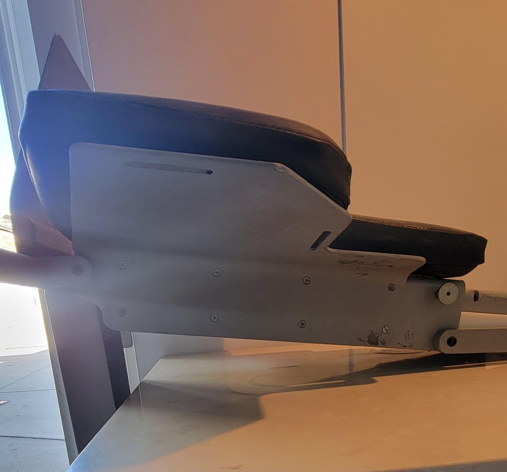 BEACH CHAIR SHOULDER POSITIONING SYSTEM