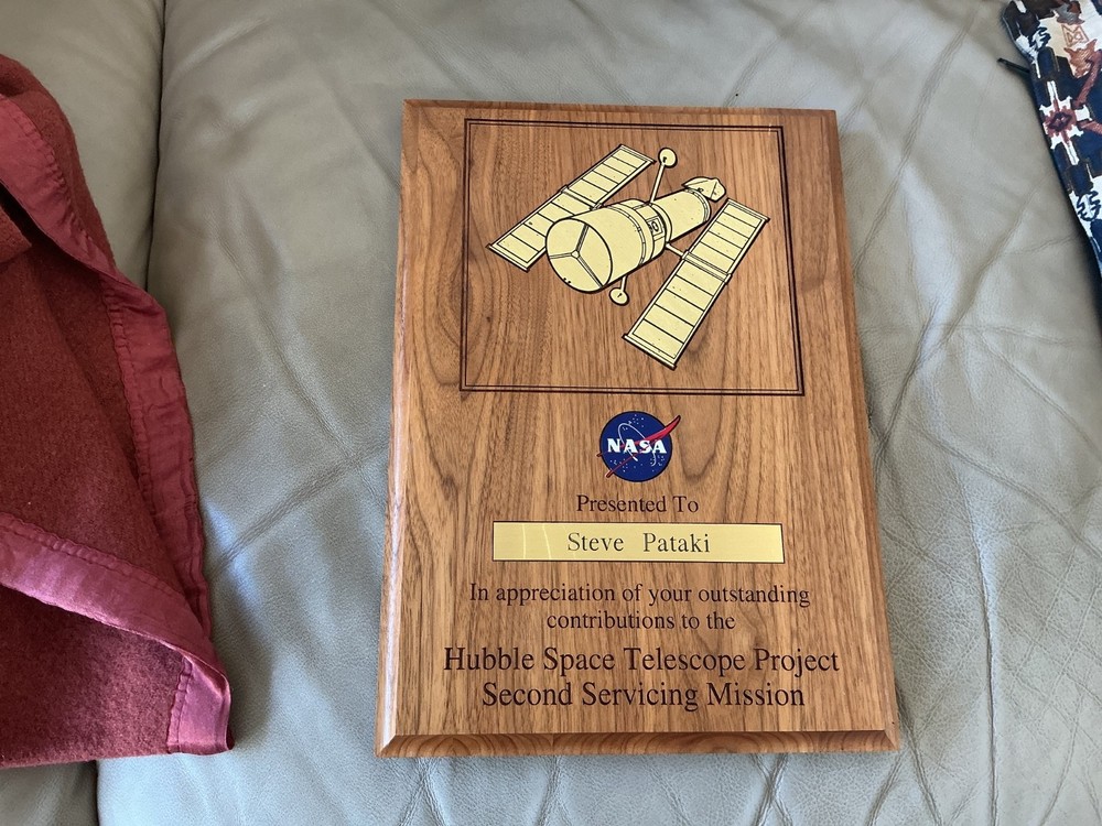Hubble Space Telescope Project, Second Servicing Mission Plaque