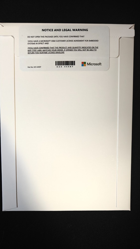 Microsoft SQL Server 2022 Standard - 16 Core - 5 User CALs - DVD