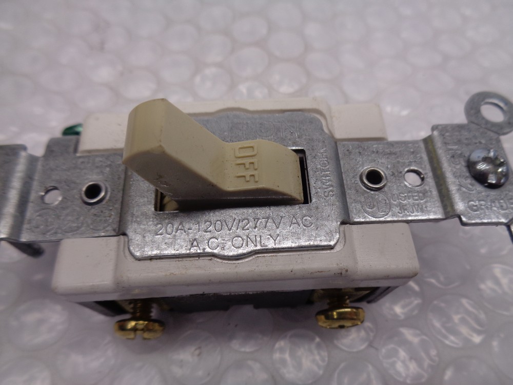 LEVITON IL57S2 SWITCH NSNP