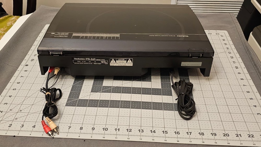 Technics SL-L25 Linear Drive Turntable tested and works READ