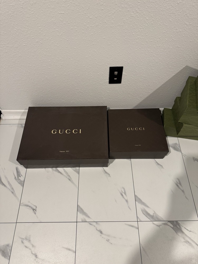 Empty Designers Gucci Boxes And Bags.