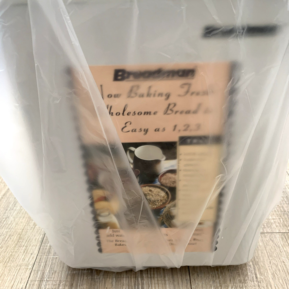 Breadman TR-440 Automatic Bread Machine Maker 1.5 Lb Loaf New