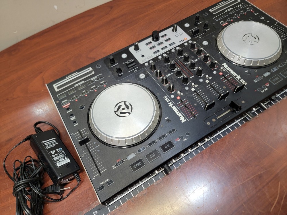Numark NS6 4-Channel DJ Controller UNTESTED FOR PARTS