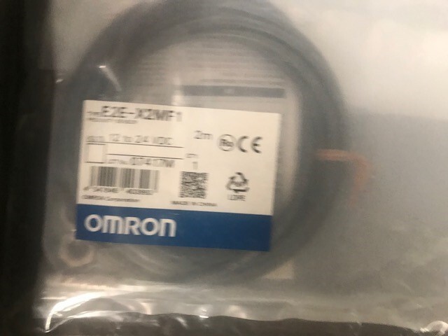 Omron E2E-X2MF1 Proximity Sensor (Brand New)
