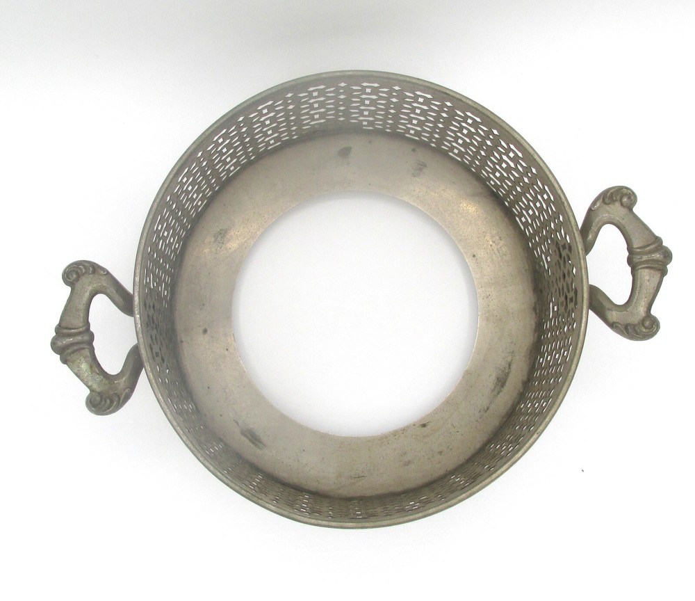 Manning Qualry Bowman Meriden CT Silverplate Casserole Holder 7.5" Dia Footed