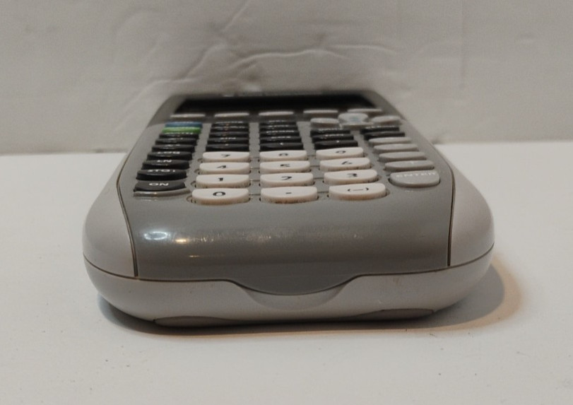 2011 Texas Instruments Ti-84 Plus Silver Edition Graphing Calculator - Tested