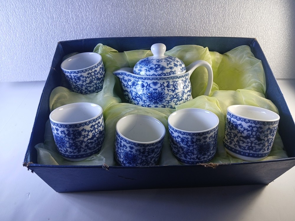 Blue And White Little Tea Set