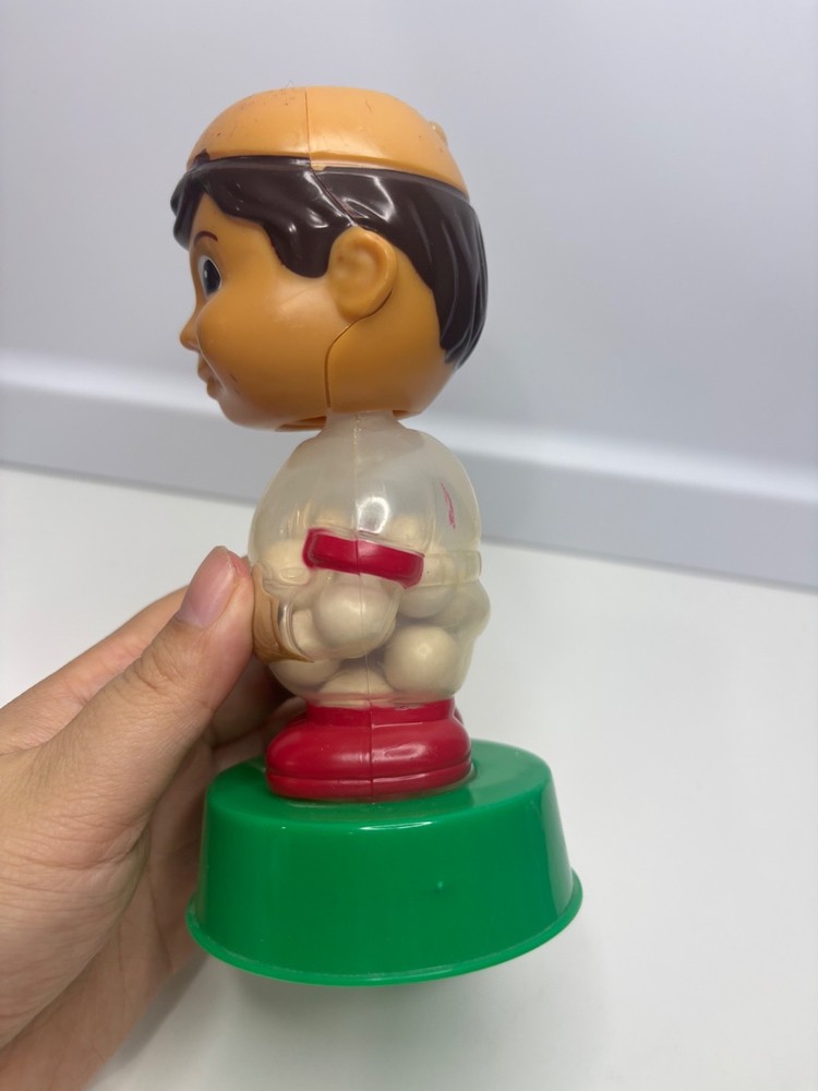 Baseball Bobblehead Player with Chewing Gum MLB (Used) missing cap Hilco MLBP