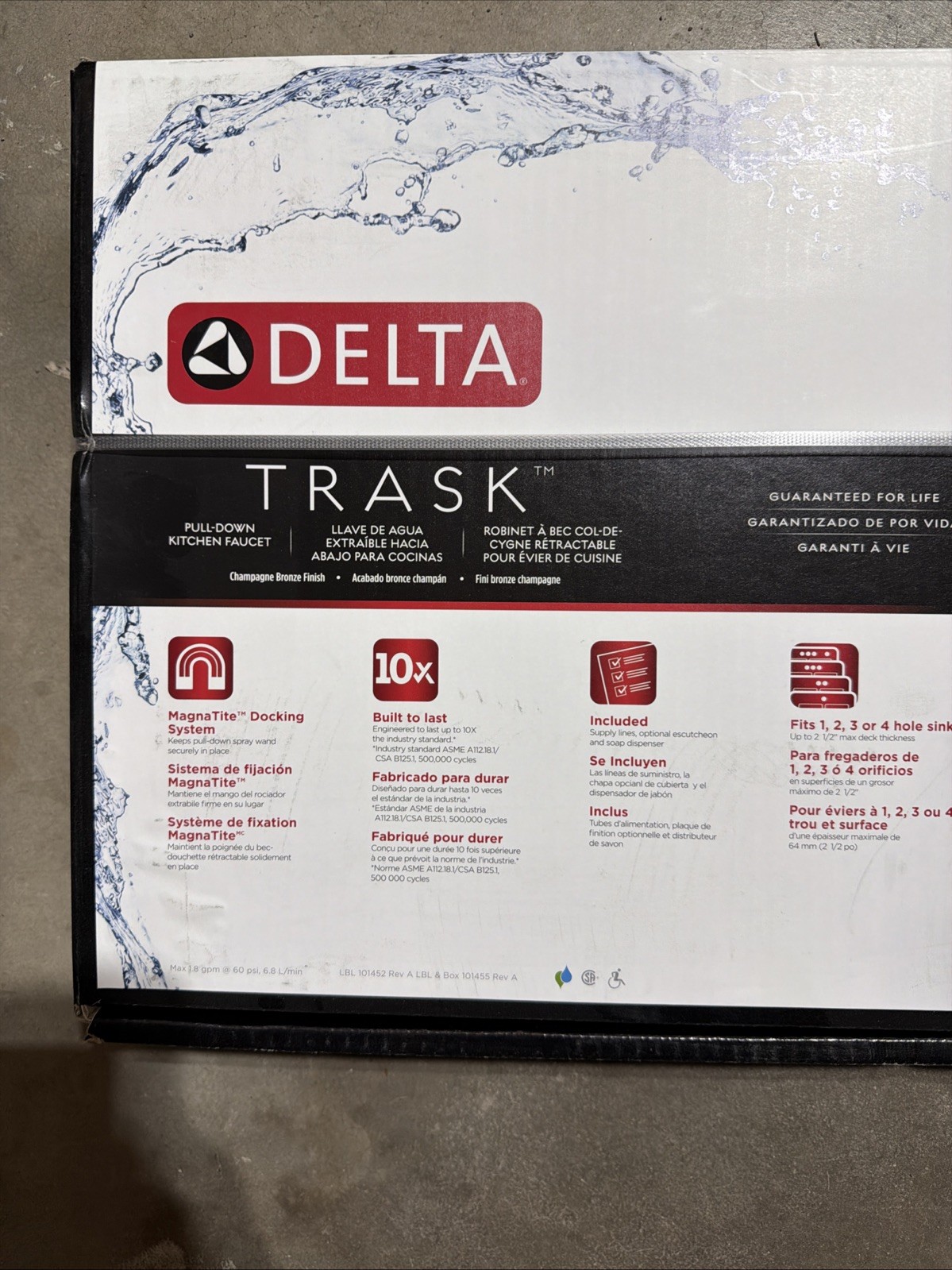 Delta Trask 19933-CZSD-DST Pull-Down Kitchen Faucet Champagne Bronze Finish