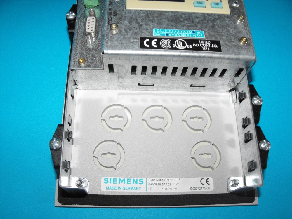 Siemens 6AV3688-3AA03-0AX0.Simatic PP7.Push Button Panel.USED
