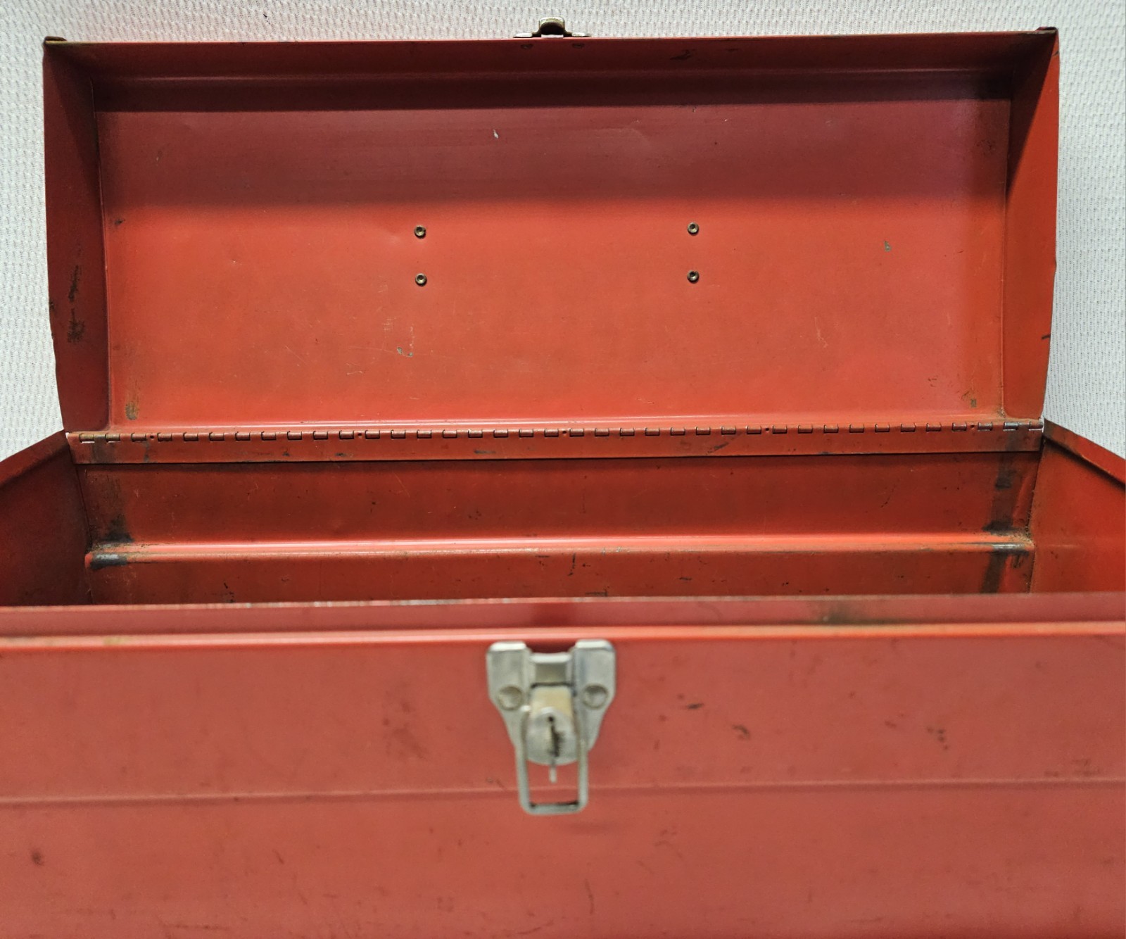 Vintage 1970's Mopar Dodge Scat Pack Bumblebee Red Toolbox NO Tray 7.5" × 20"